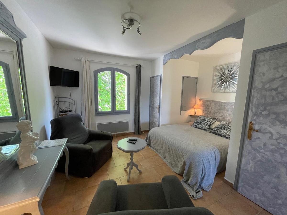 Domaine De Majastre Bed & Breakfast Bauduen Exterior photo